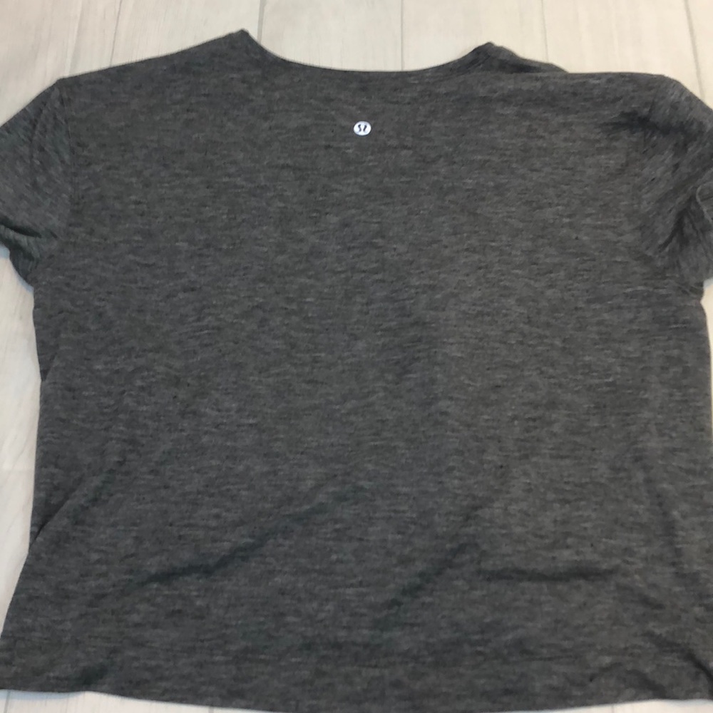 Lululemon Short Notice Crop Tee - Picture 2 of 7